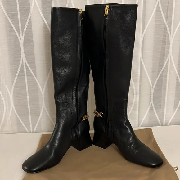 🔥🔥🔥 💯Authentic Burberry Leather Boots 👢
